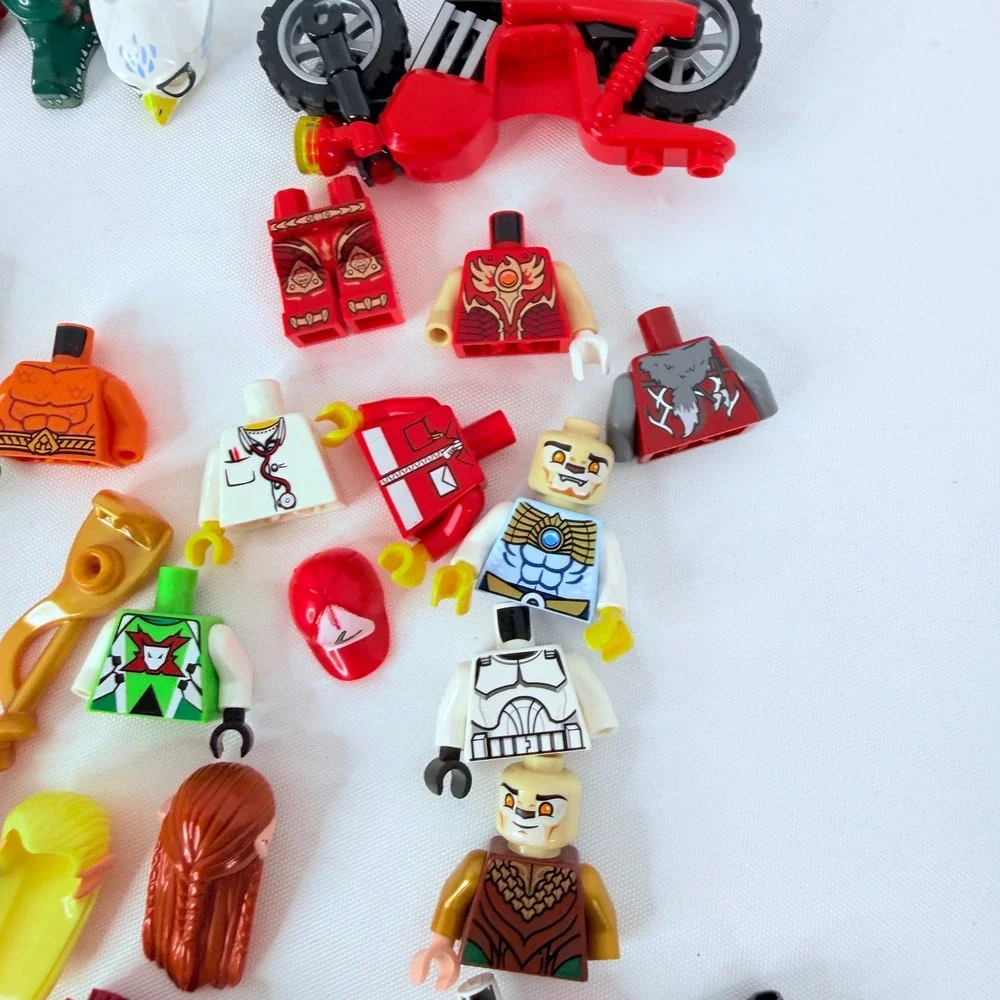 LEGO Minifigure Parts Lot Chima Star Wars Figures Heads Torsos Rainn Delacourt